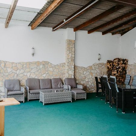 Apartment Rado 75M2 Mit Garten Und Terrasse Winden am See Buitenkant foto